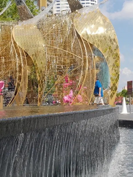 ICONSIAM 4